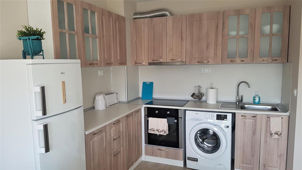 Azzurro-Top Floor Apartment In Quiet Neighborhood, Free Private Parking Βάρνα Εξωτερικό φωτογραφία